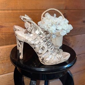 Gold tan brown high heel sandal 4” heel NICE